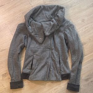 Lululemon Gray Women's Jacket with Unique Collar vintage S
